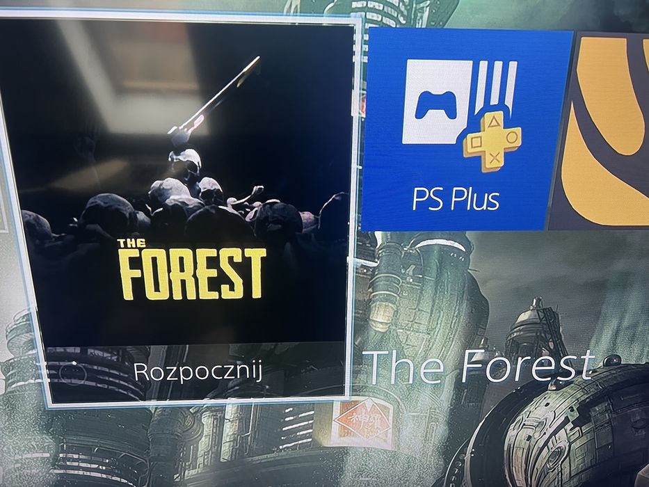 Konsola ps4 slim , pad Sony + gry