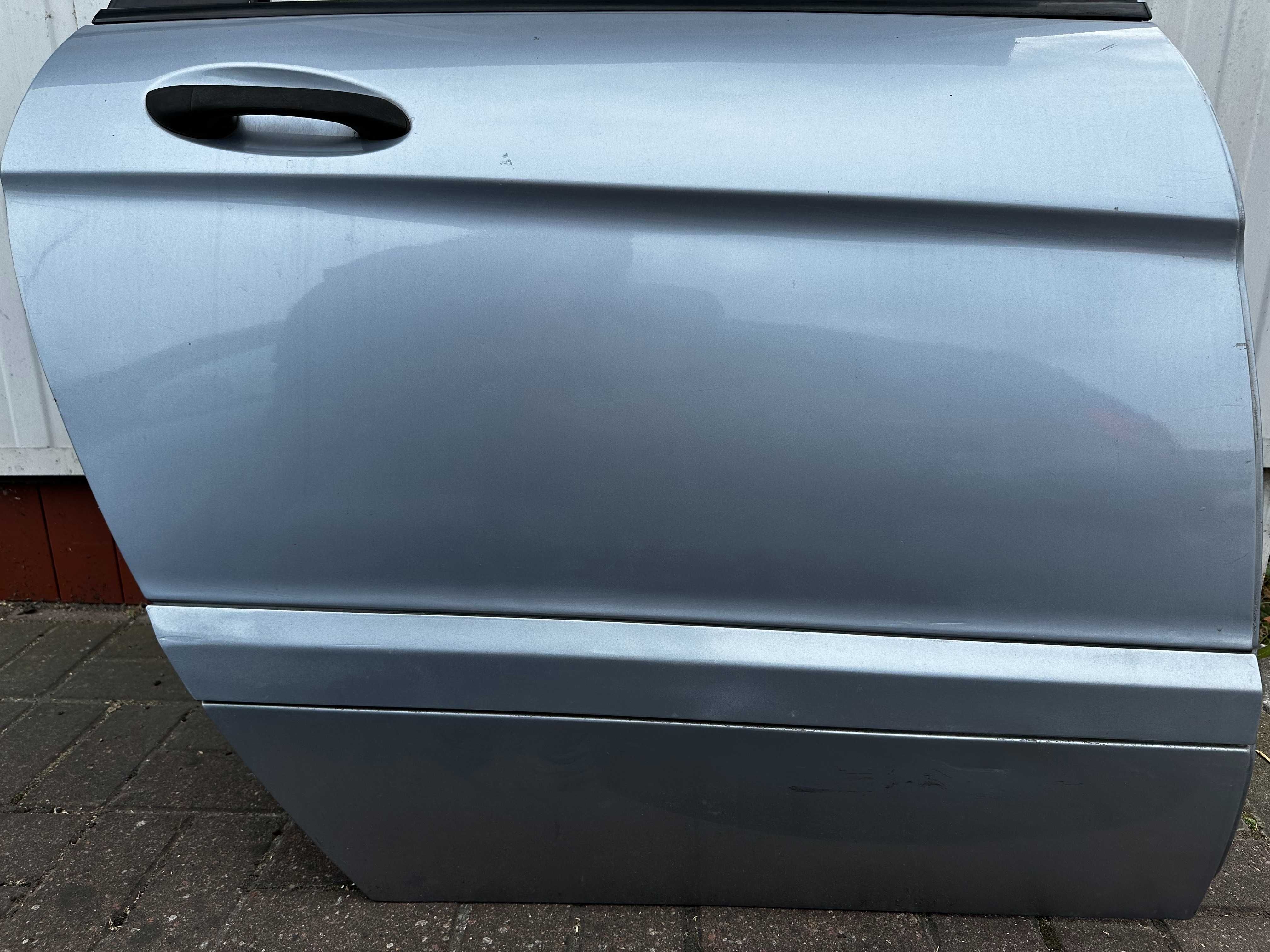 Mercedes b klasa w245 DRZWI PRAWE tył NIEBIESKIE lakier 391