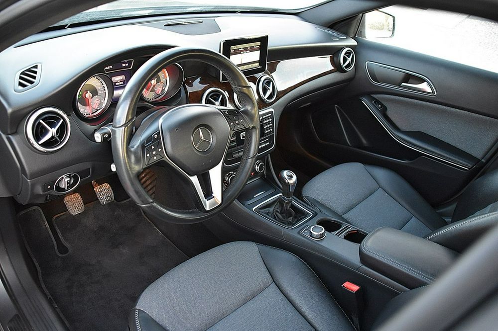 Mercedes GLA 180 D Pół-Skóra Navi Xenon Led Gwarancja