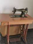 Máquina de costura Singer antiga