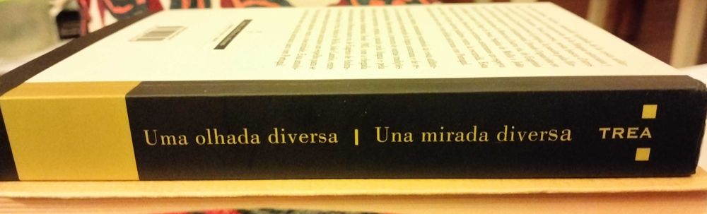 Uma olhada diversa.
Una antoloxía de la poesía portuguesa