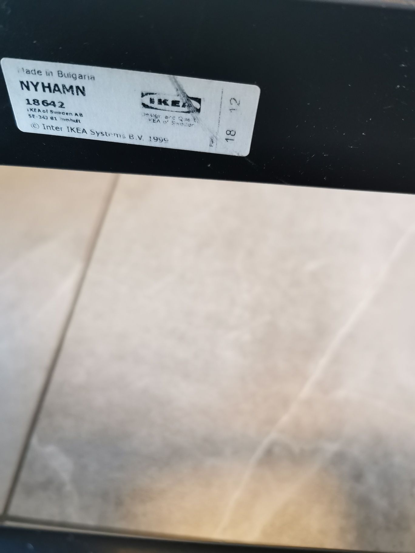 Rama łóżka IKEA Nyhamn 140x200 z pojemnikiem – stan dobry