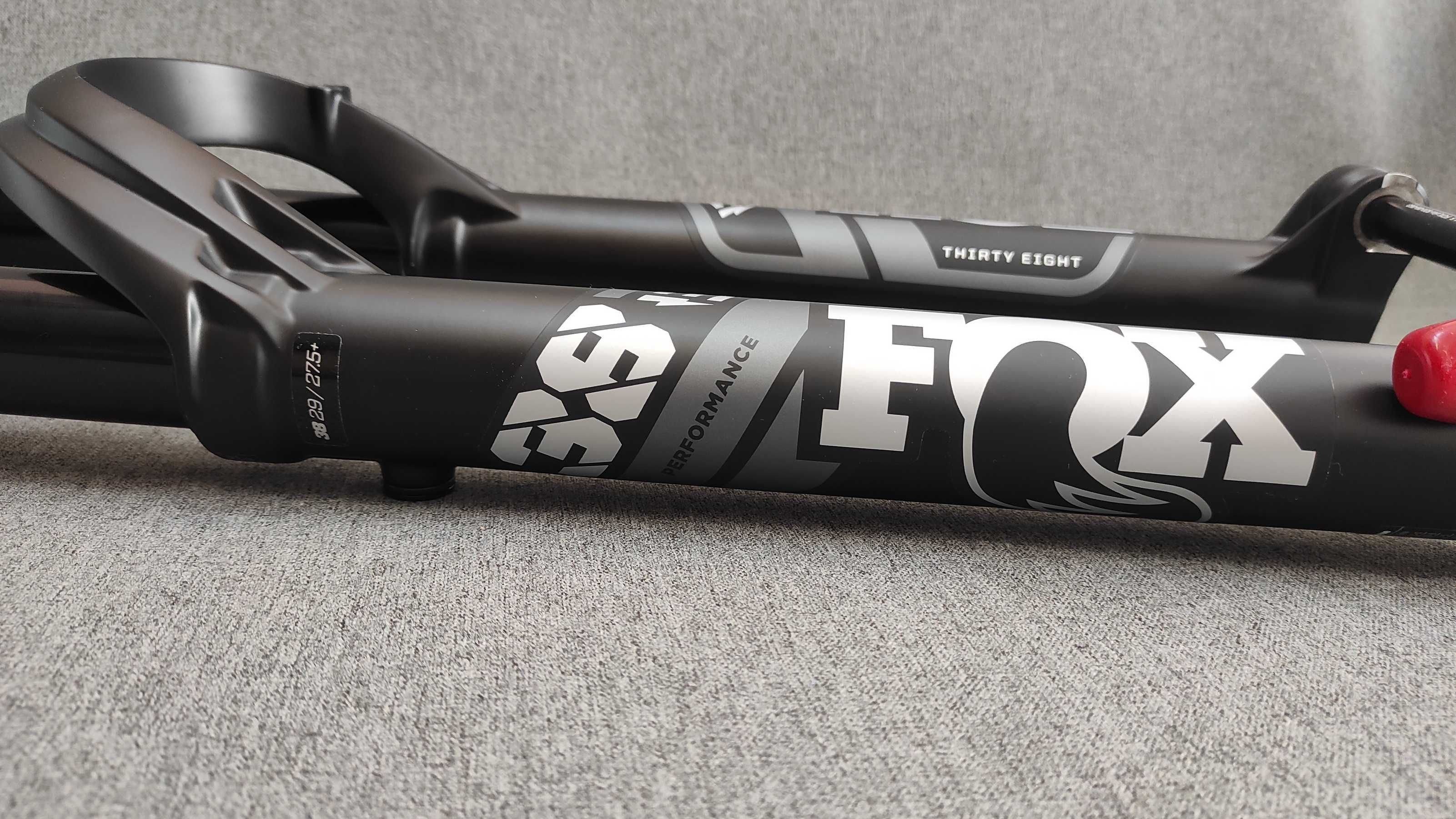 Вилка 29" Fox Racing Shox 38 Float Performance, (Hoвая)