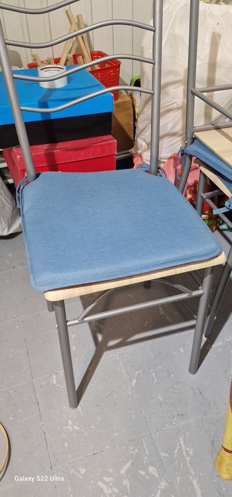 Mesa com cadeiras