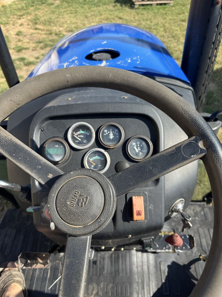 Трактор DONGFENG DF-404G2
