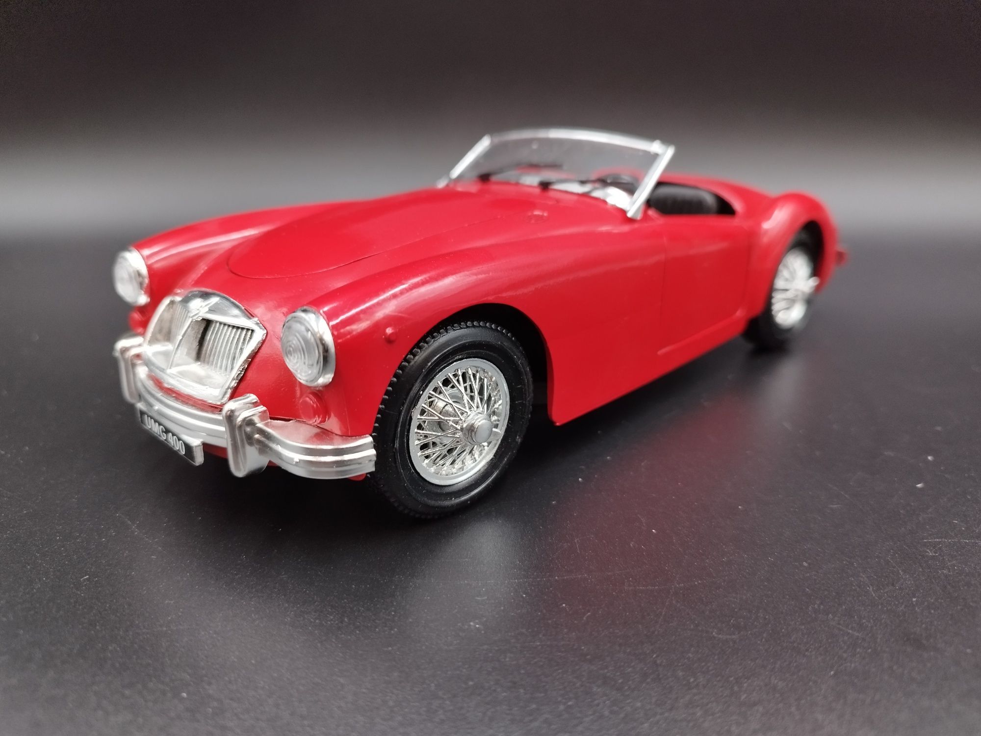 1:16 Polistil MGA Twin Car