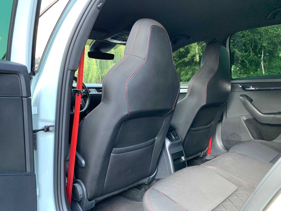 Skoda Octavia RS 2.0 TSI 2018 года.