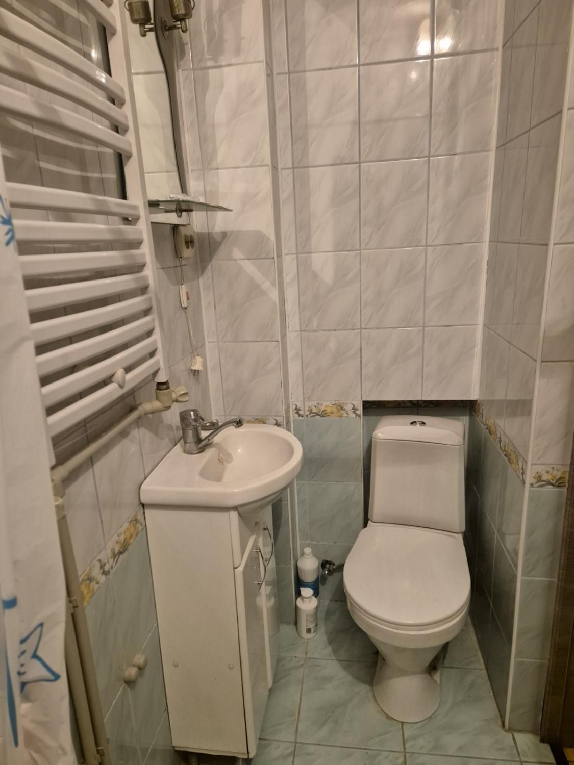 1к в центрі. Будинку 10 років