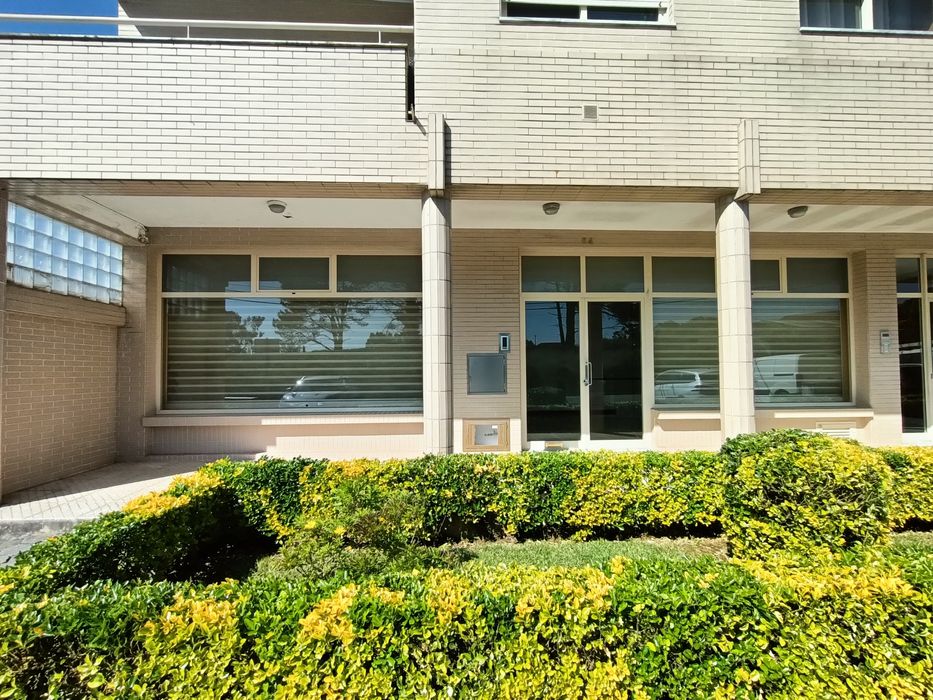 Alugo gabinetes/escritórios