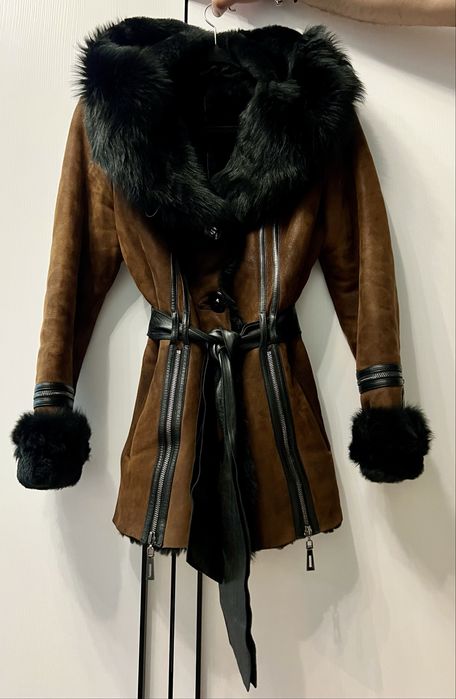 Продам натуральную дубленку.