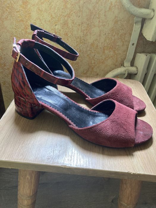 босоножки на удобном каблуке