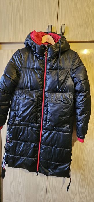 Продам зимову куртку kiko