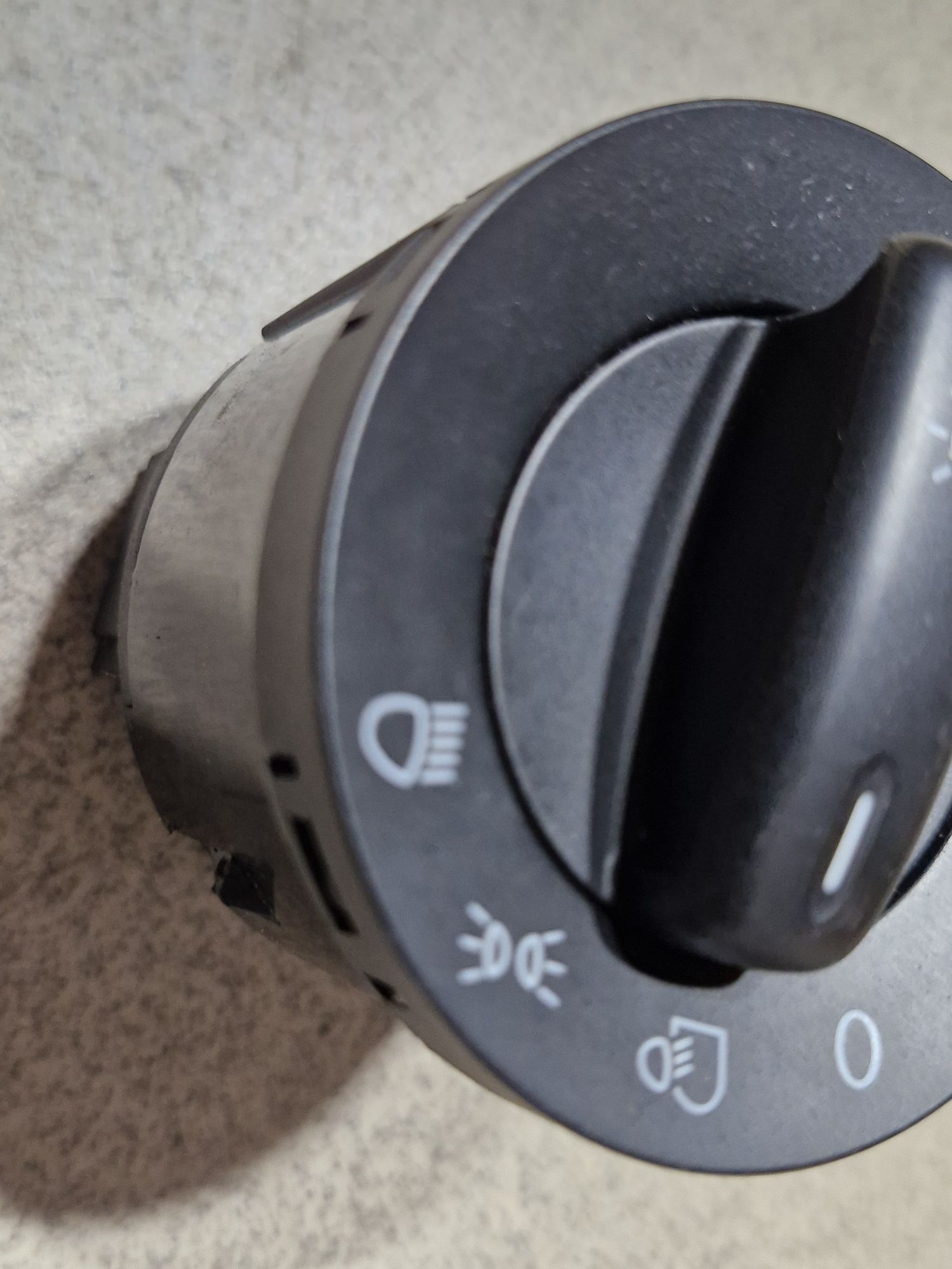 Wlacznik swiatel vw golf 5 plus