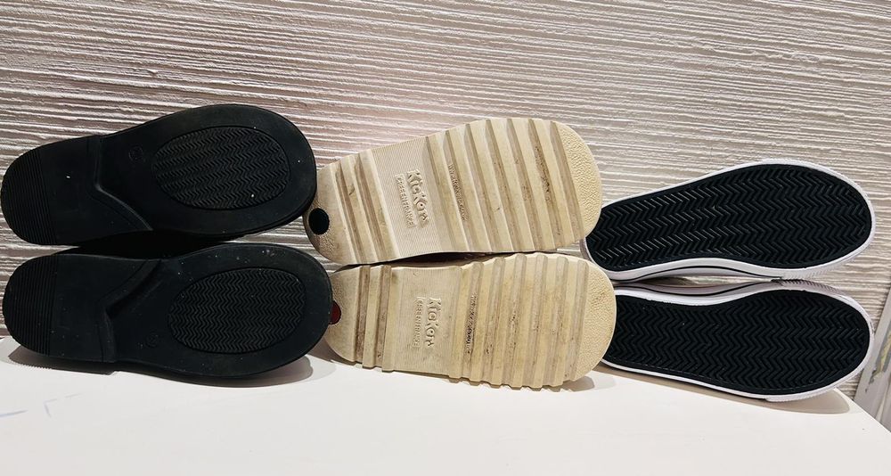 Взуття дитяче. Розмір 24-25.