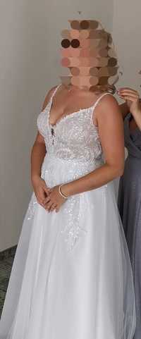 Suknia sukienka ślubna szyta na miare biała z perełkam i kryształkami