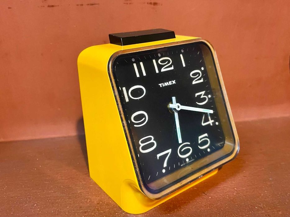 Relógios de mesa vintage e retro do Séc XX