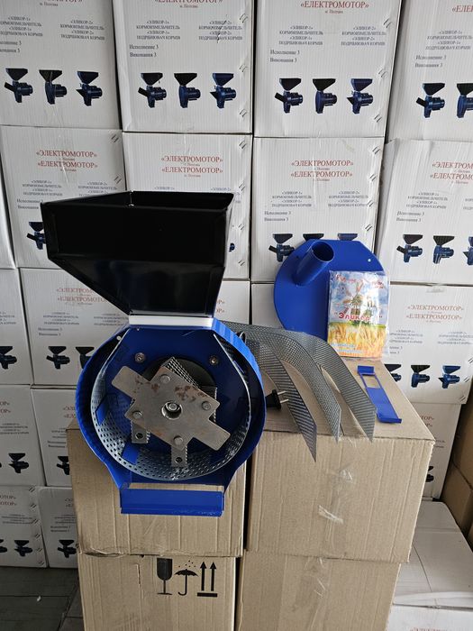 Кормоизмельчитель ЭЛИКОР-1 исполнение 3,ПОЛТАВА 2,5 кВт. Электромотор.