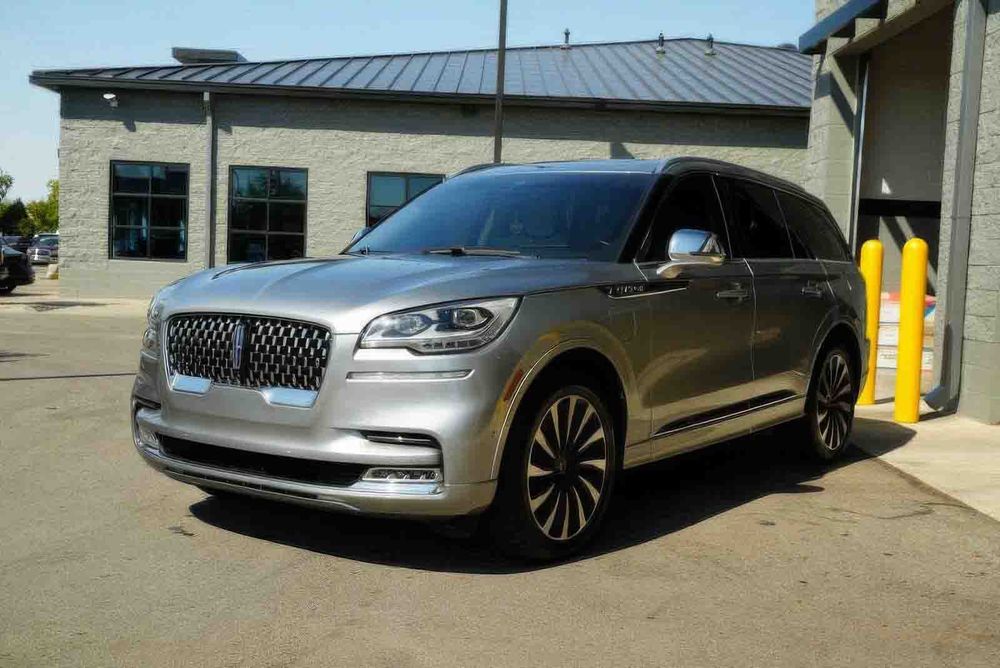 Lincoln Aviator Black Label Grand Touring      2022