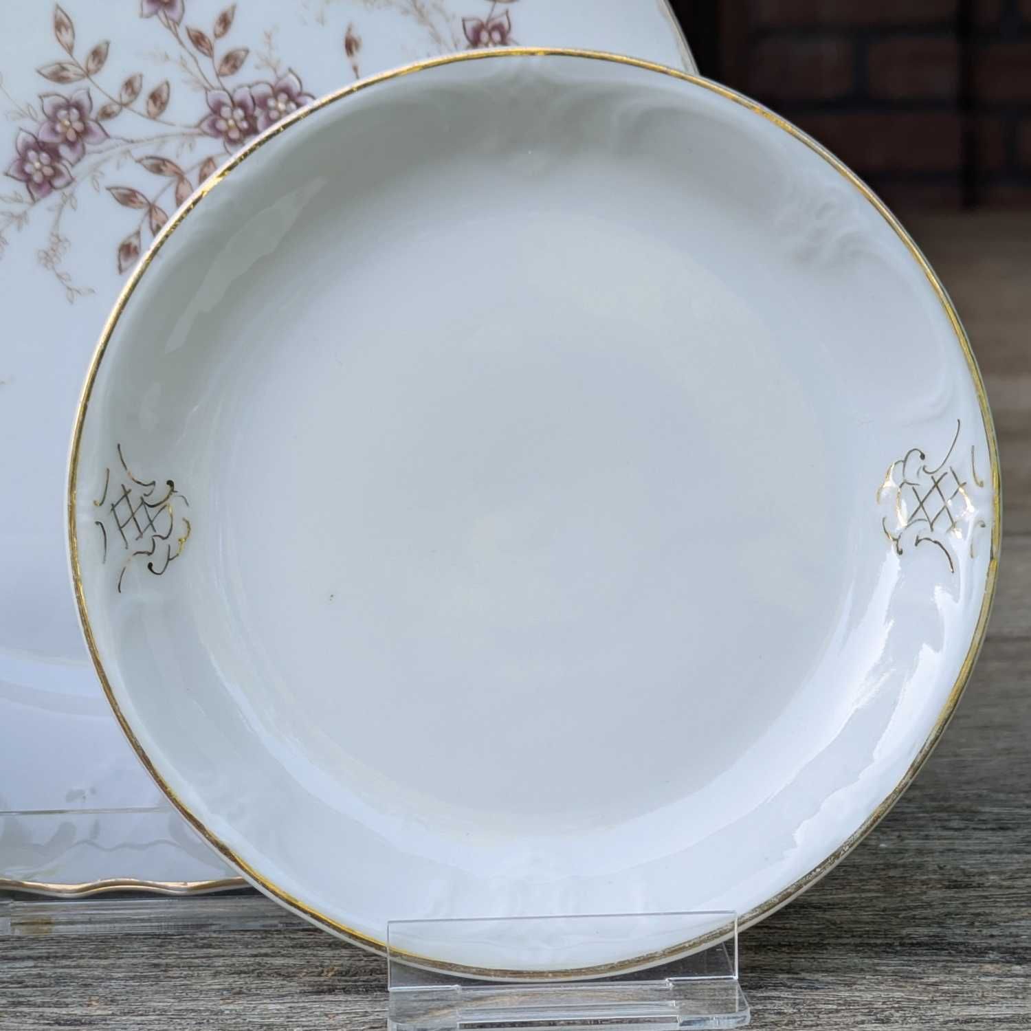 ## Wiekowa Śląska Porcelana – z XIX wieku - Charlottenbrunn ##