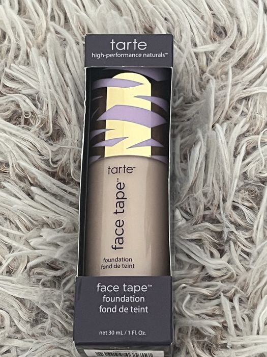 Podklad tarte face tape 12 N, nowy