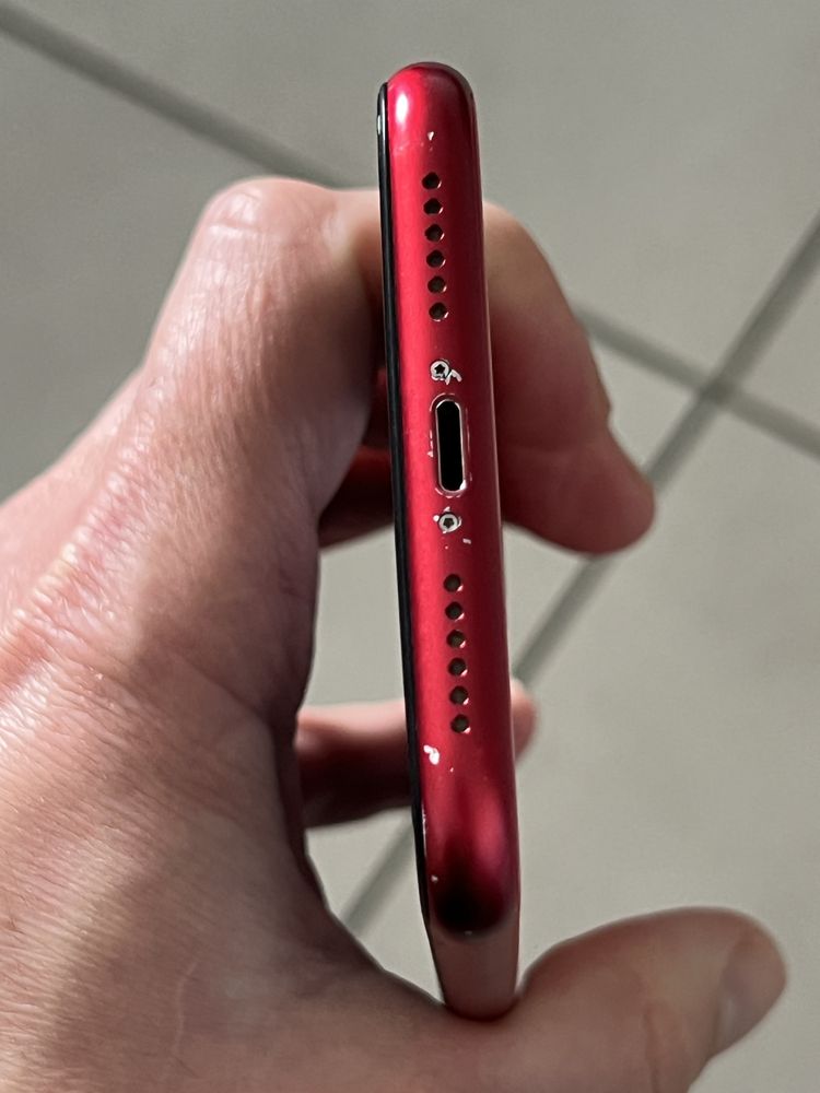 телефон  iPhone 11 64Gb Product Red Neverlock!