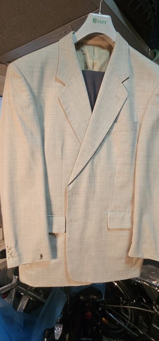 Мужской деловой костюм + галстук