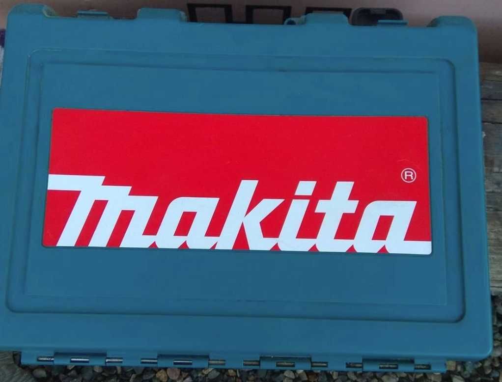 лобзик Bosch - перфоратор и шуруповёрт  Makita  обменяю