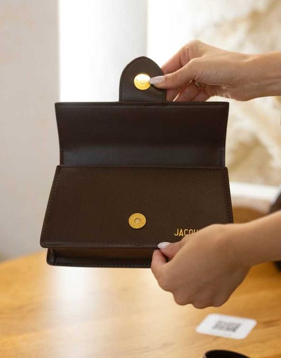 Жіноча сумочка Jacquemus Le Bambino через плече,коричнева,шкіряна.ЛЮКС