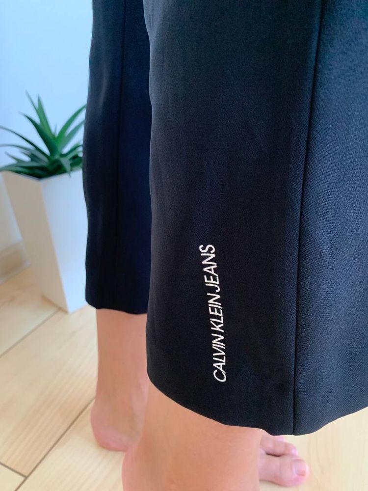 Czarne Kuloty Calvin Klein