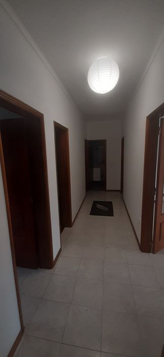 Alugo apartamento T3