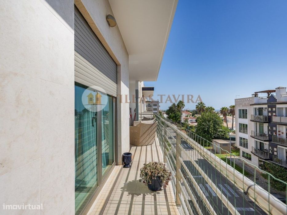 Apartamento T3 com Terraço Privativo - Tavira (Pegada)