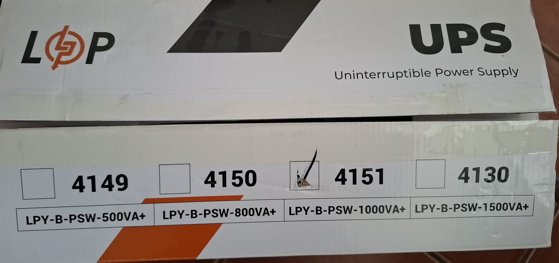 ДБЖ з правильною синусоїдою LogicPower LPY-B-PSW-1000VA (4151)
