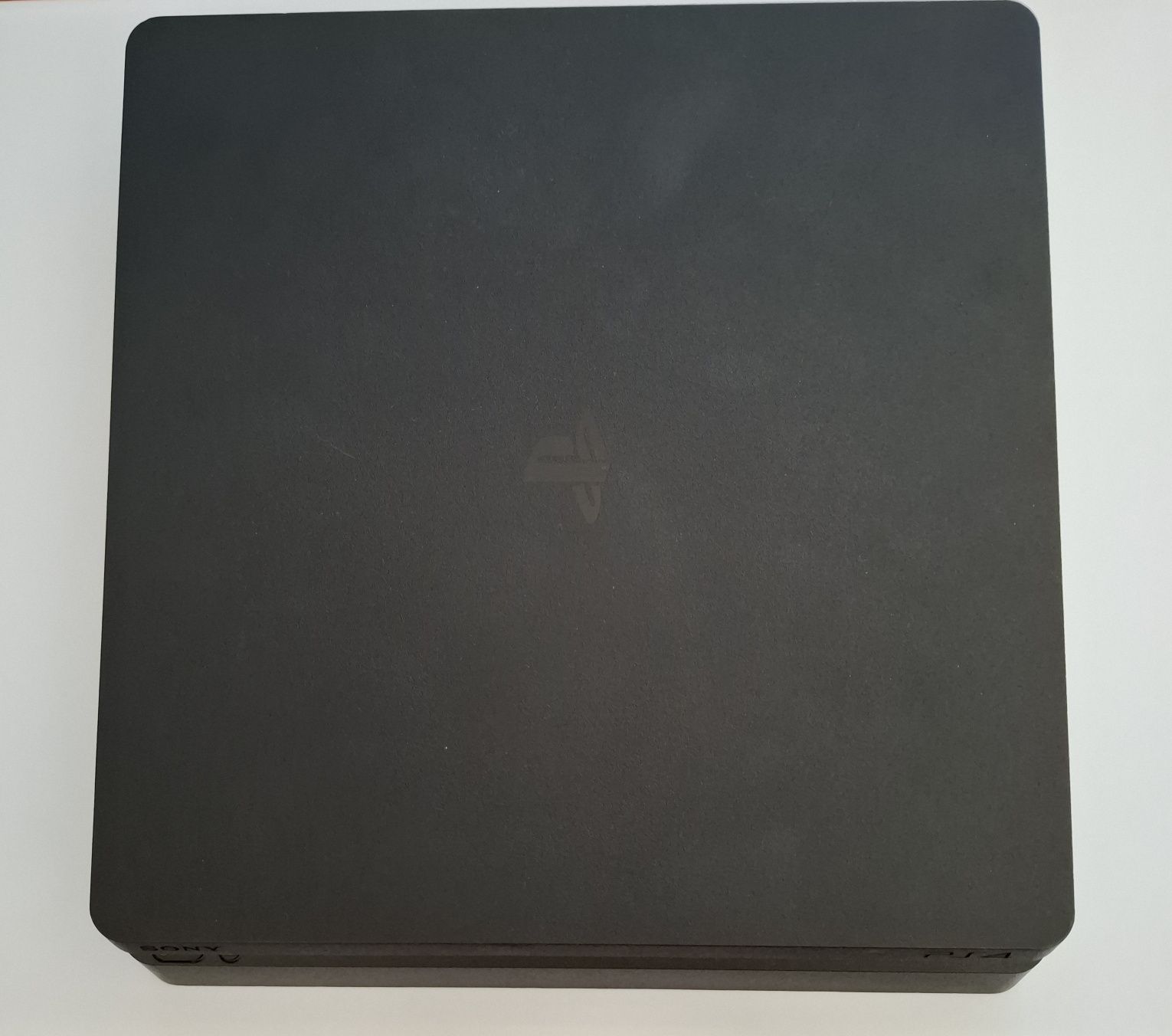 Playstation 4 500GB com FIFA20