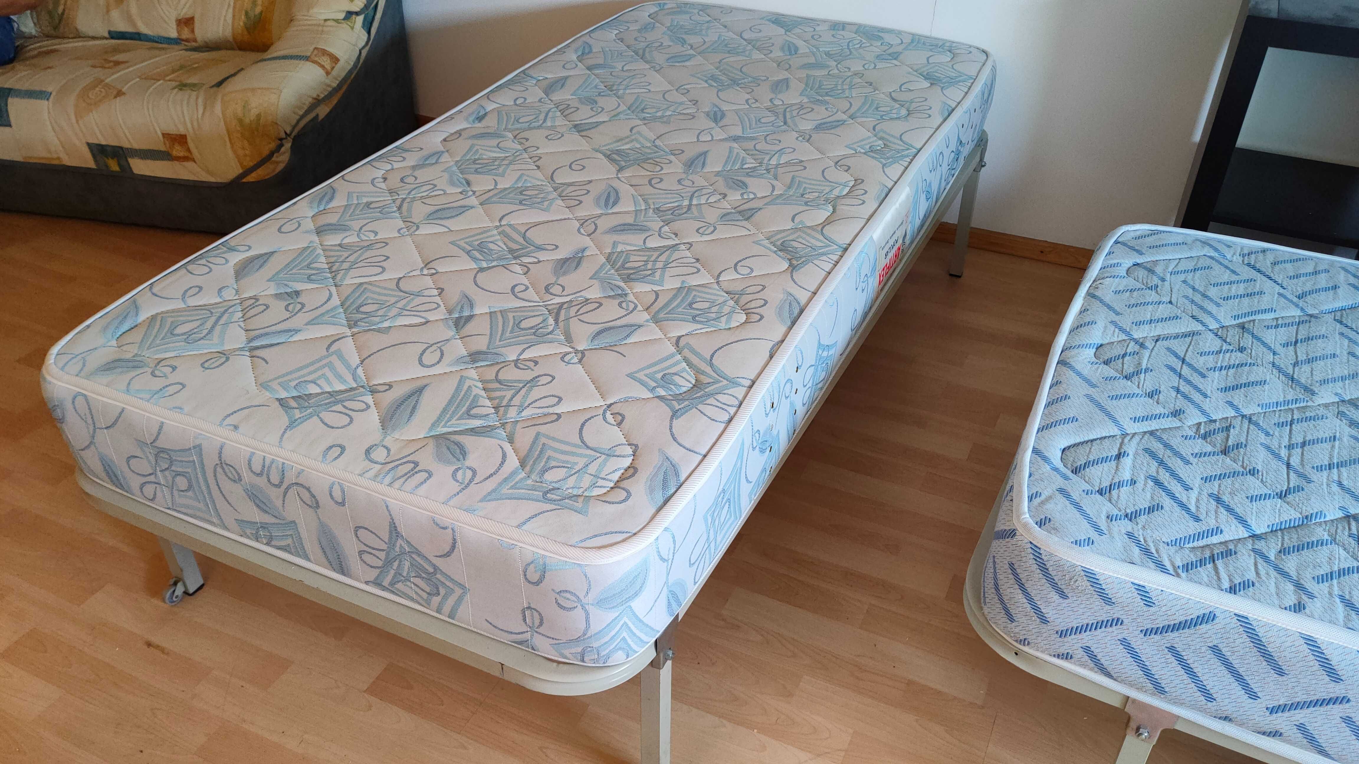Cama individual com estrutura metálica resistente e colchão 195X96cm