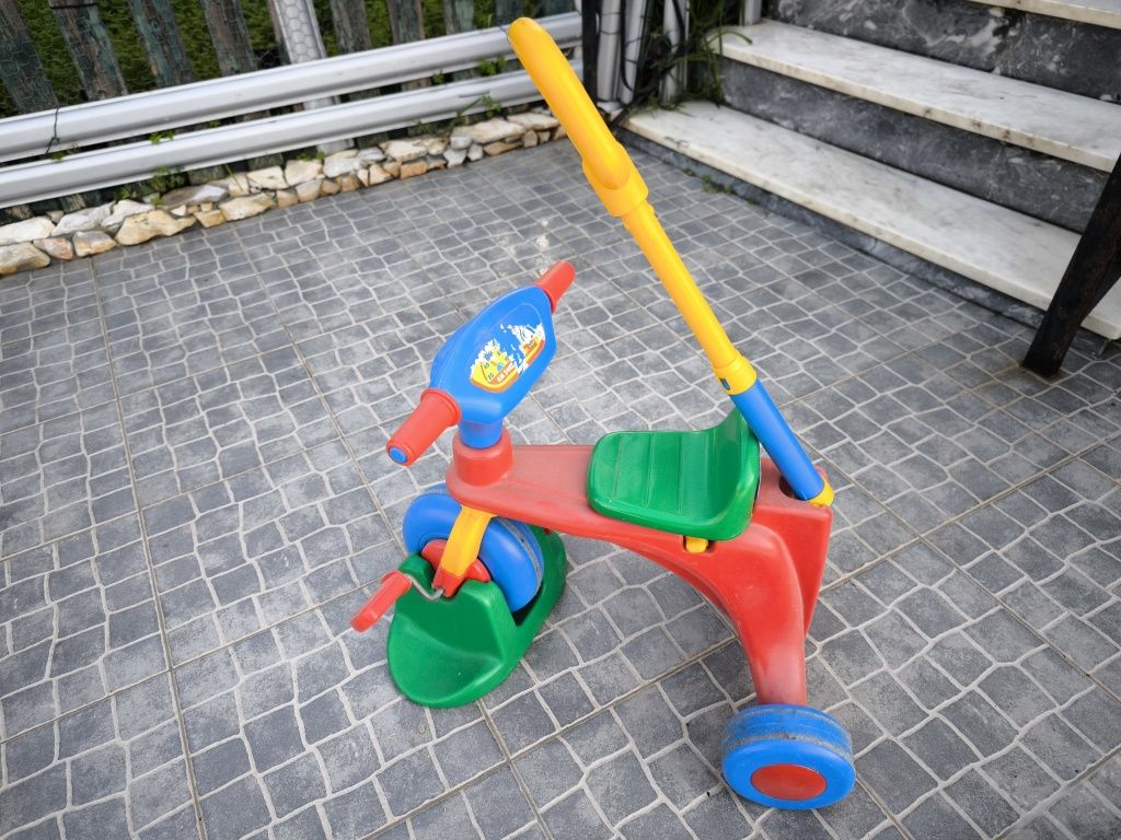 Triciclo bebé criança chicco