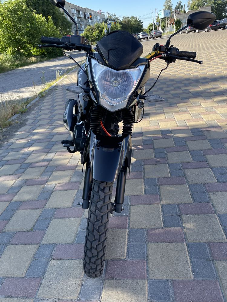 Мотоцикл Lifan sityr 200