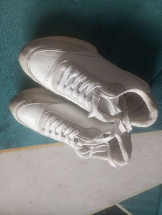 Buty Adidas 37 biało - beżowe