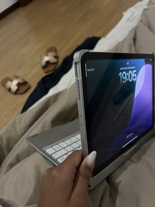 Ipad 3 - Com a capa/teclado e caneta