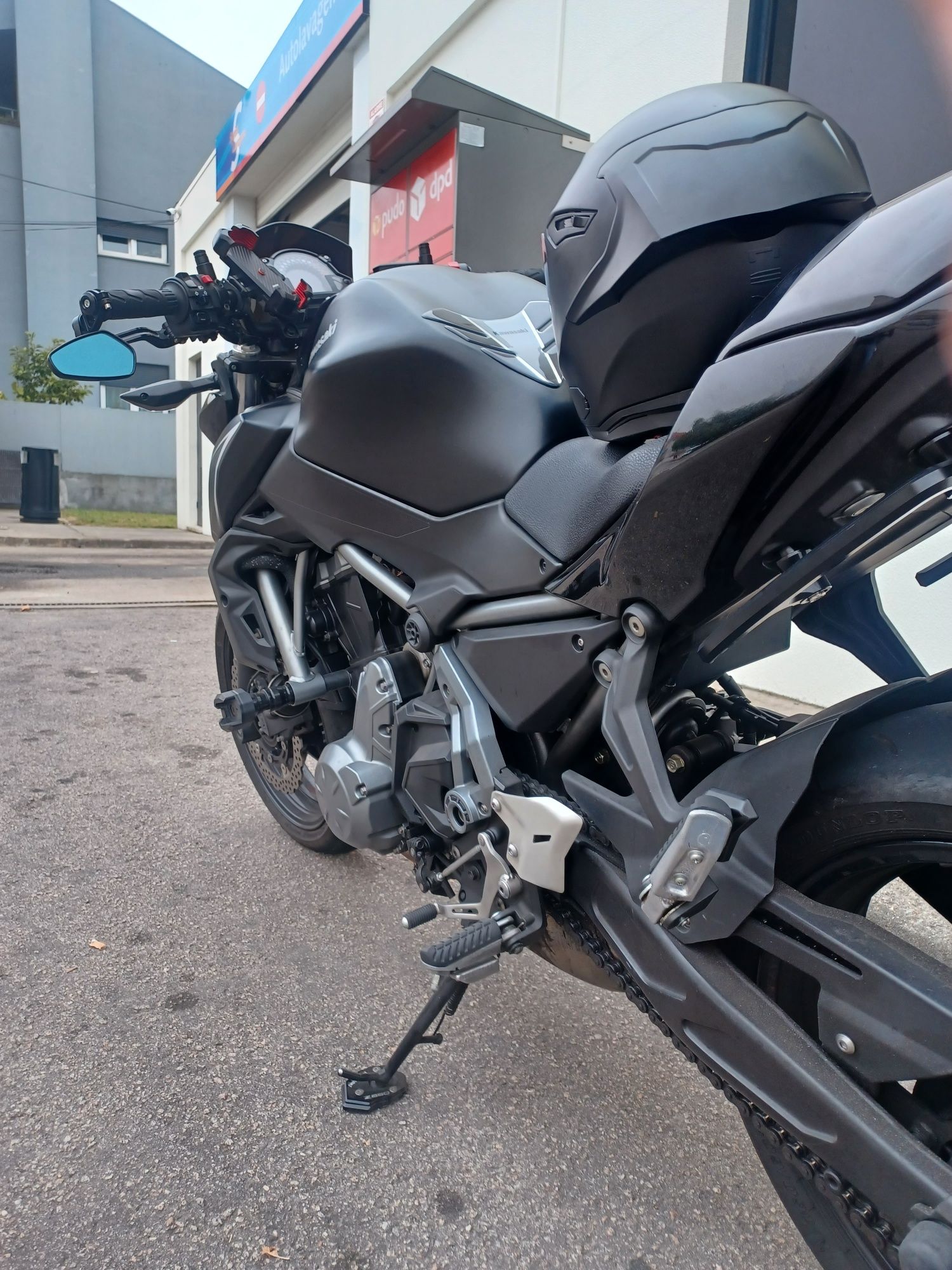 Kawasaki z650 performance