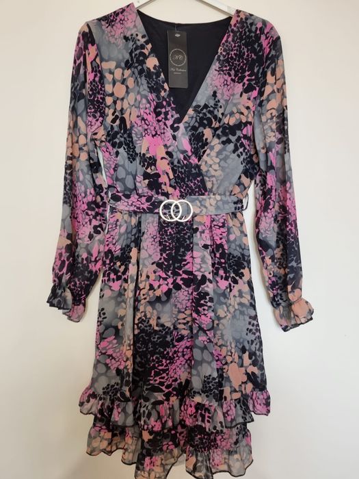 Odzież damska, butikowa, do dalszej sprzedaży, nowa, powystawowa