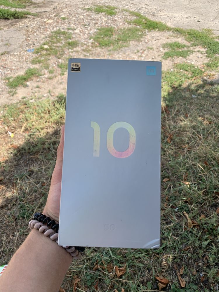продам Xiаomi mi10