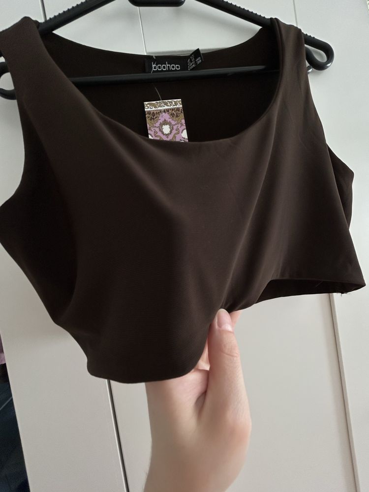 Czekoladowobrązowy top basic Boohoo rozmiar 40 crop top