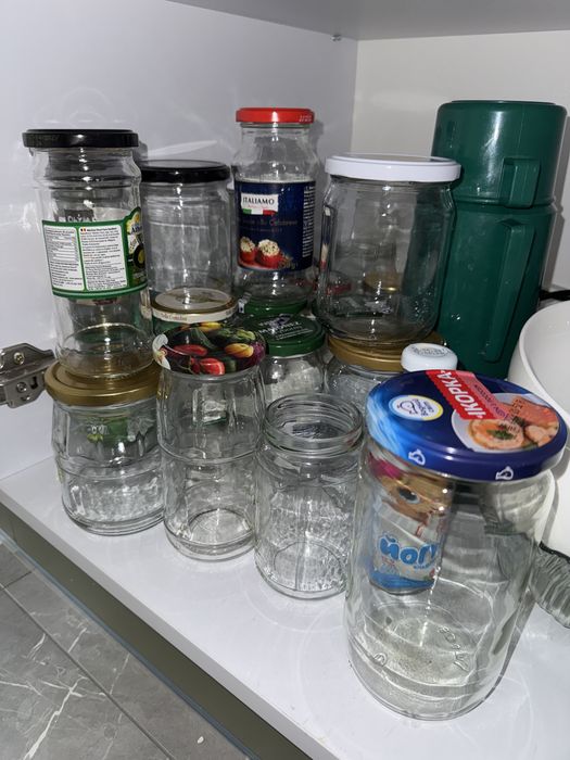 Банки безкоштовно