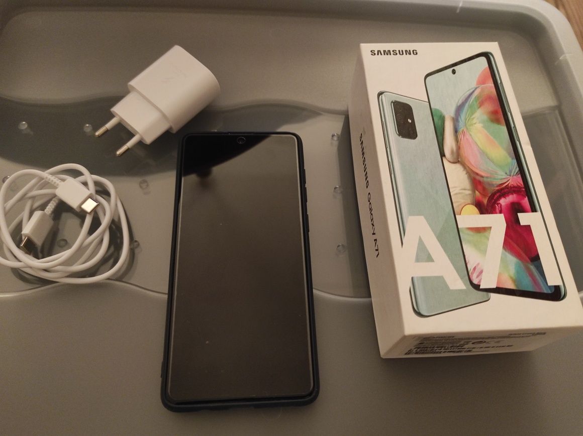 Samsung a71 6/128, ekran bez rys, bateria 2/3 dni