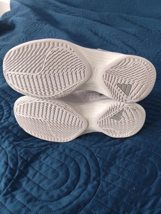 Adidas Avacourt Nowe buty do tenisa 39 1/3