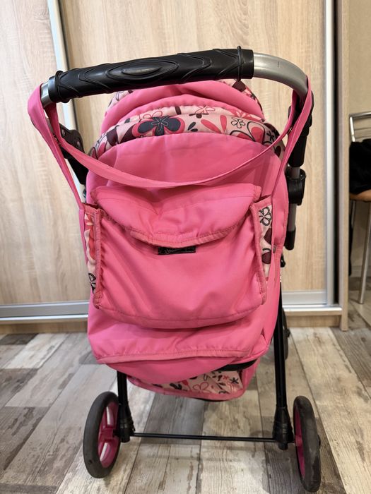 Дитяча коляска для ляльки