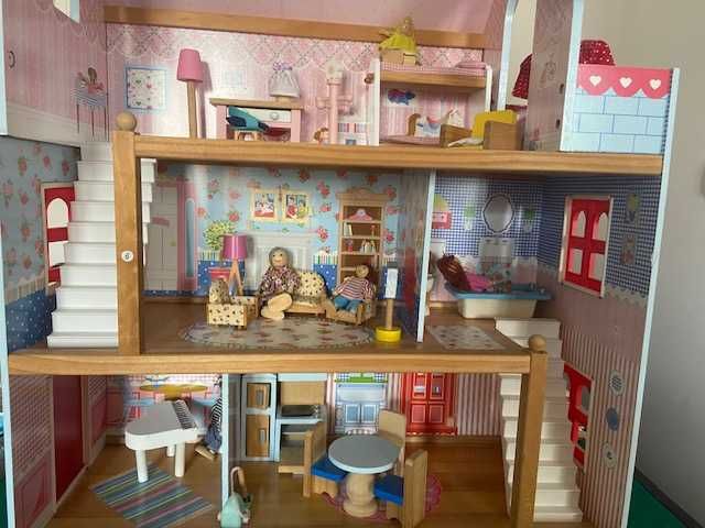 Casa de bonecas mobilada