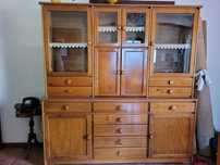 Conjunto de 2 moveis para sala de jantar em pinho