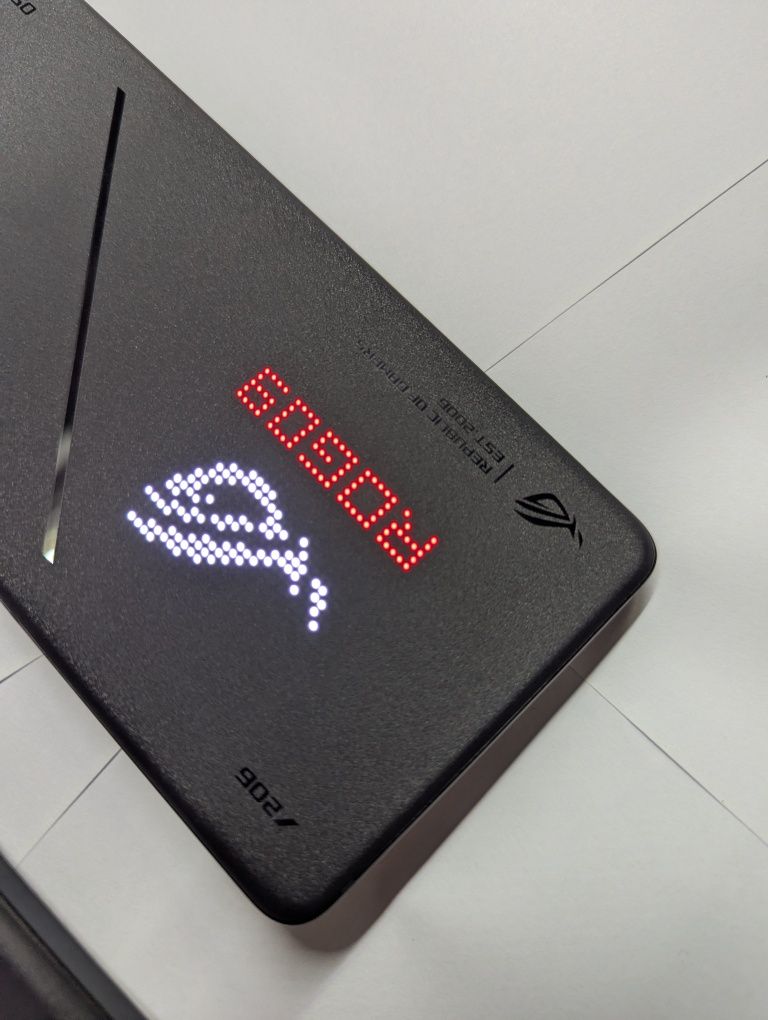 Смартфон Asus ROG Phone 9 Pro (AI2501) 16/512GB