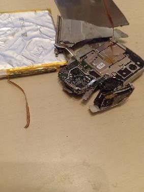 Uszkodzony Huawei P8 Lite na części